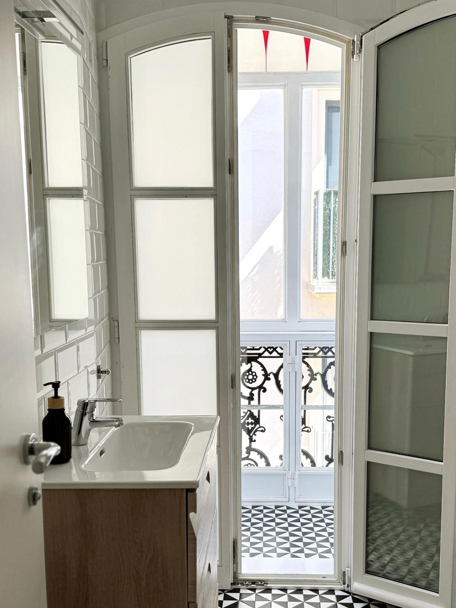 Fabulous City Centre Apartment - Grand Central House ジブラルタル エクステリア 写真