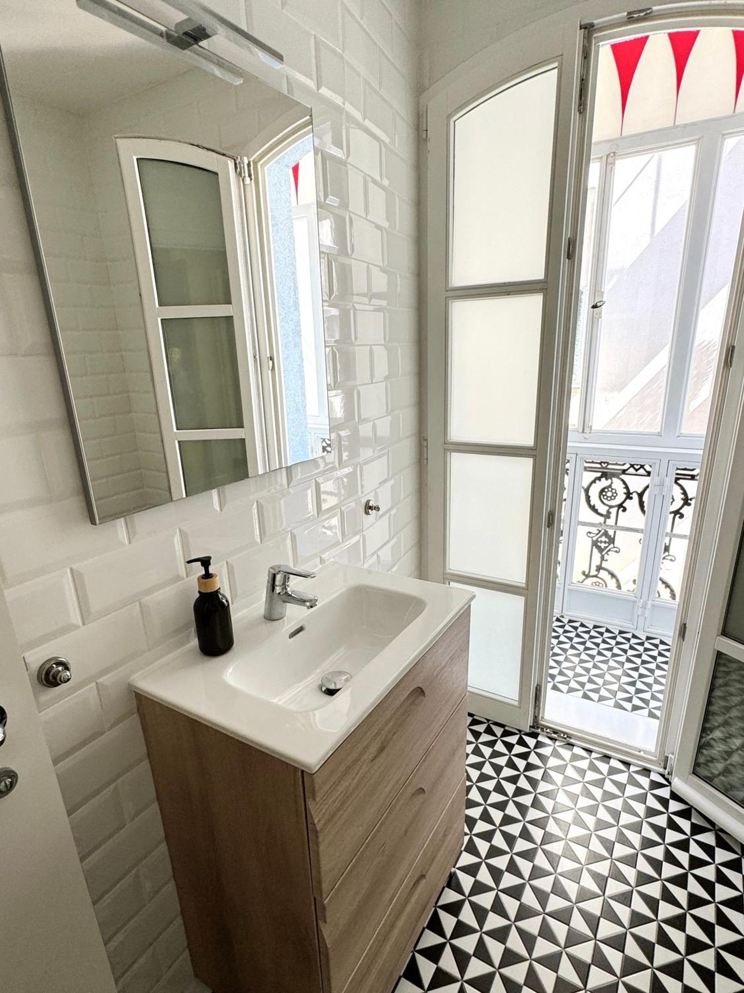 Fabulous City Centre Apartment - Grand Central House ジブラルタル エクステリア 写真
