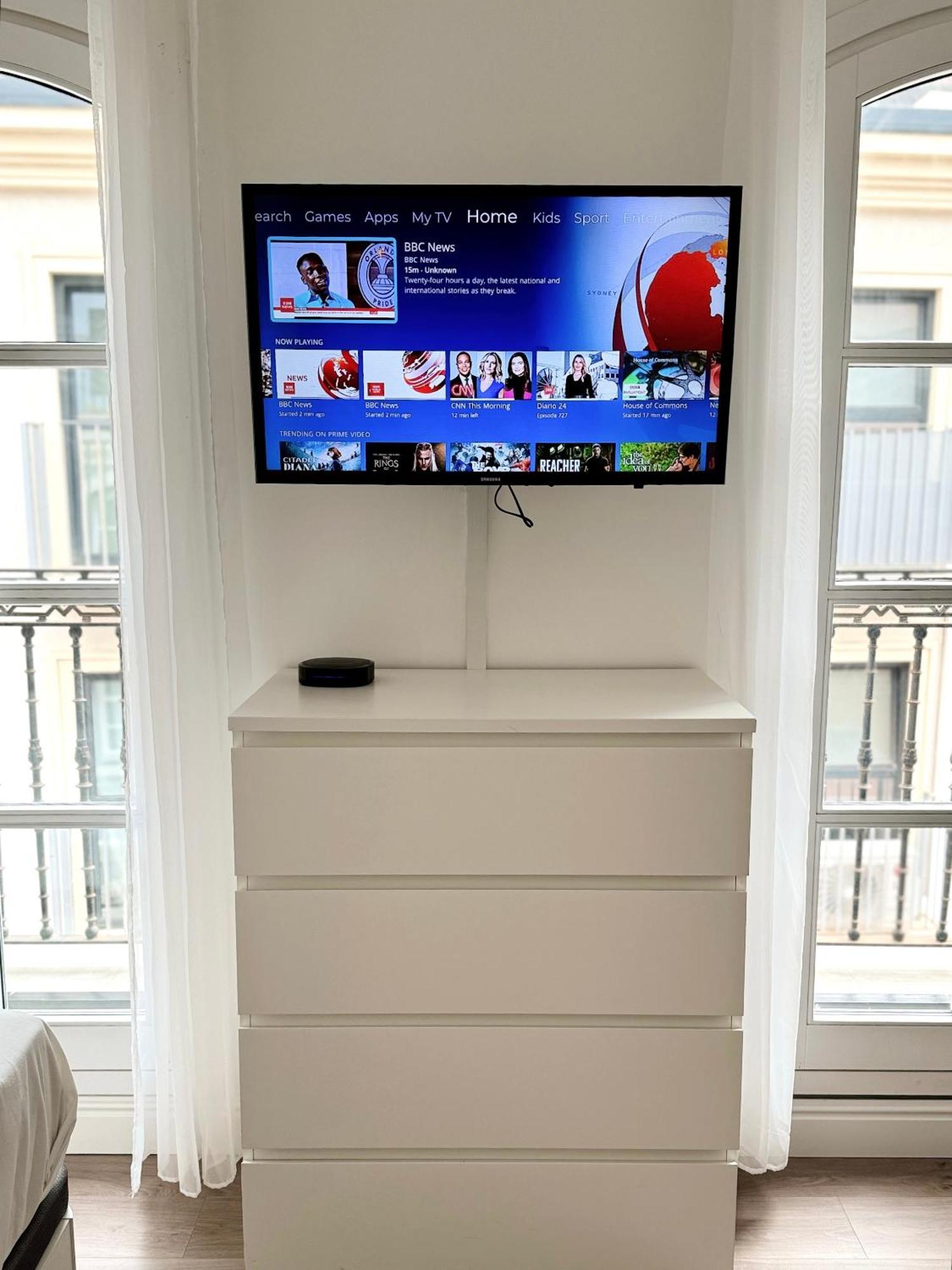 Fabulous City Centre Apartment - Grand Central House ジブラルタル エクステリア 写真