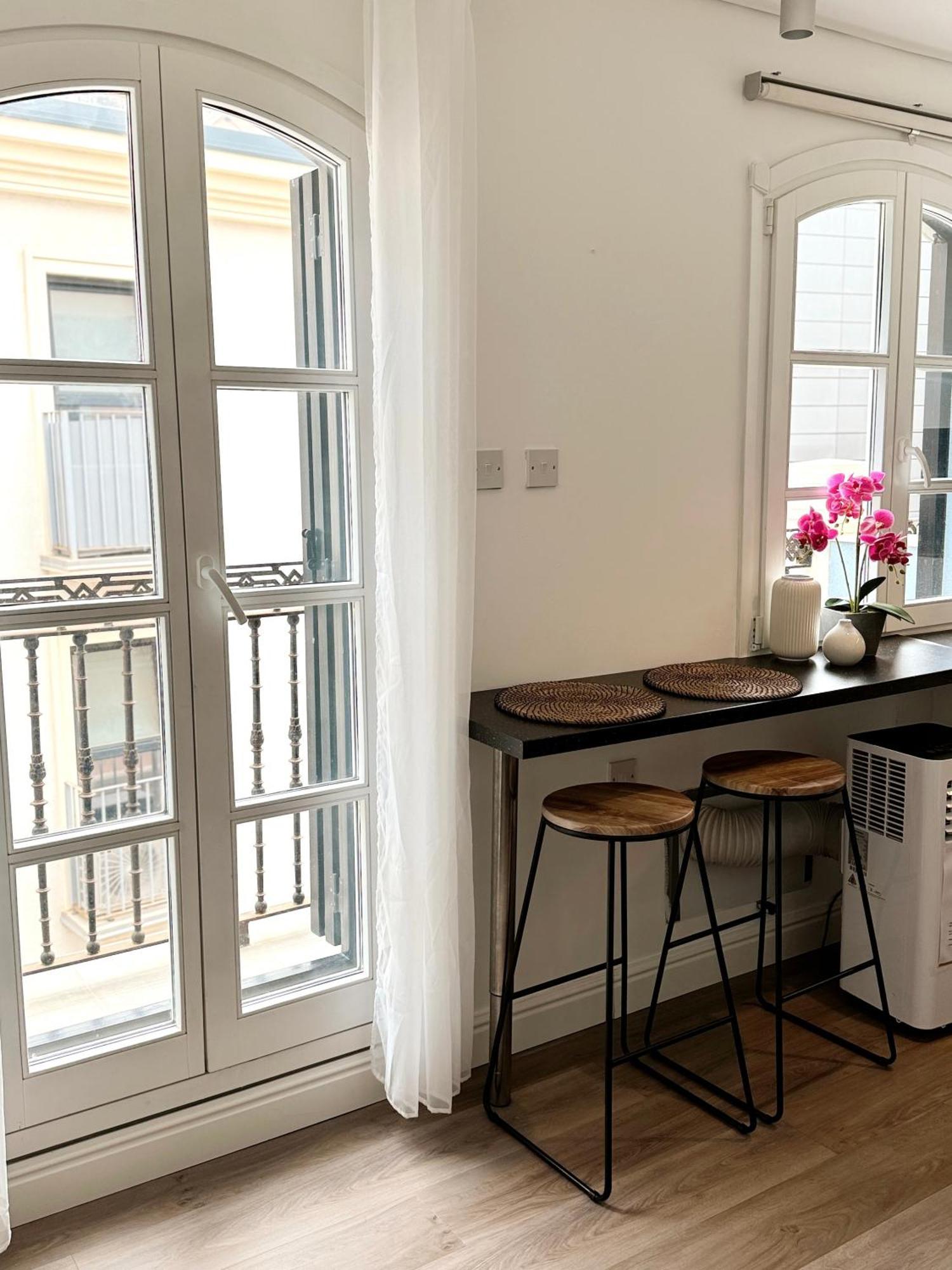 Fabulous City Centre Apartment - Grand Central House ジブラルタル エクステリア 写真